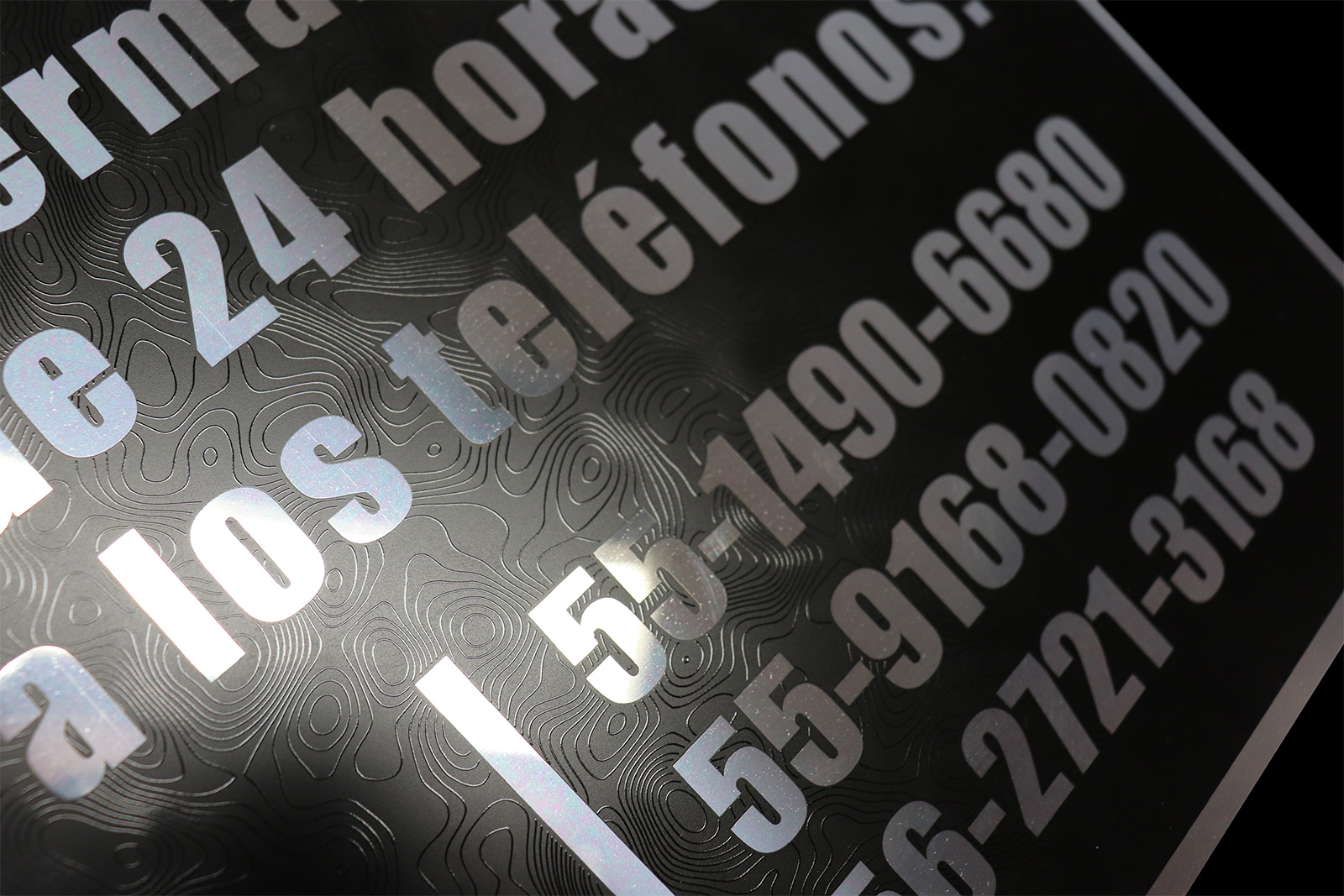 Express De Carga Black and Silver Signage