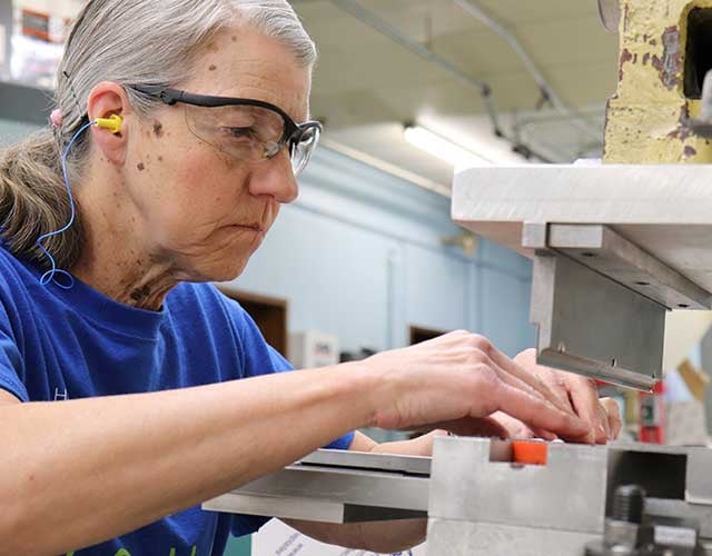 Now Hiring in La Crosse, WI McLoone Metal Graphics